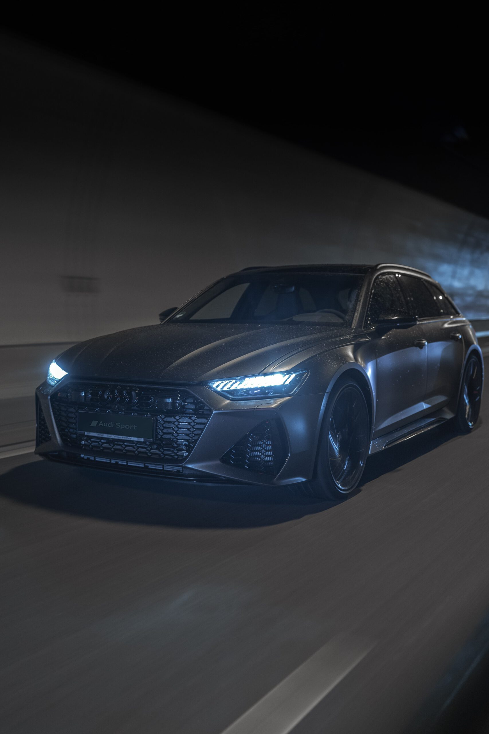 Audi RS6 im Tunnel
