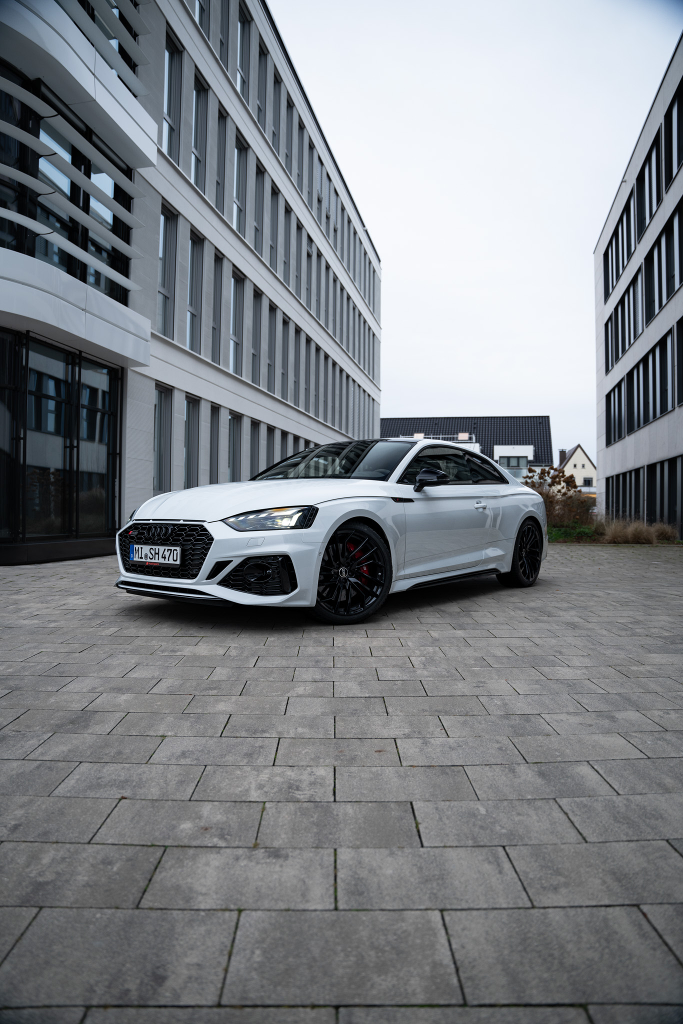 Audi RS5 Coupé mieten in Bielefeld