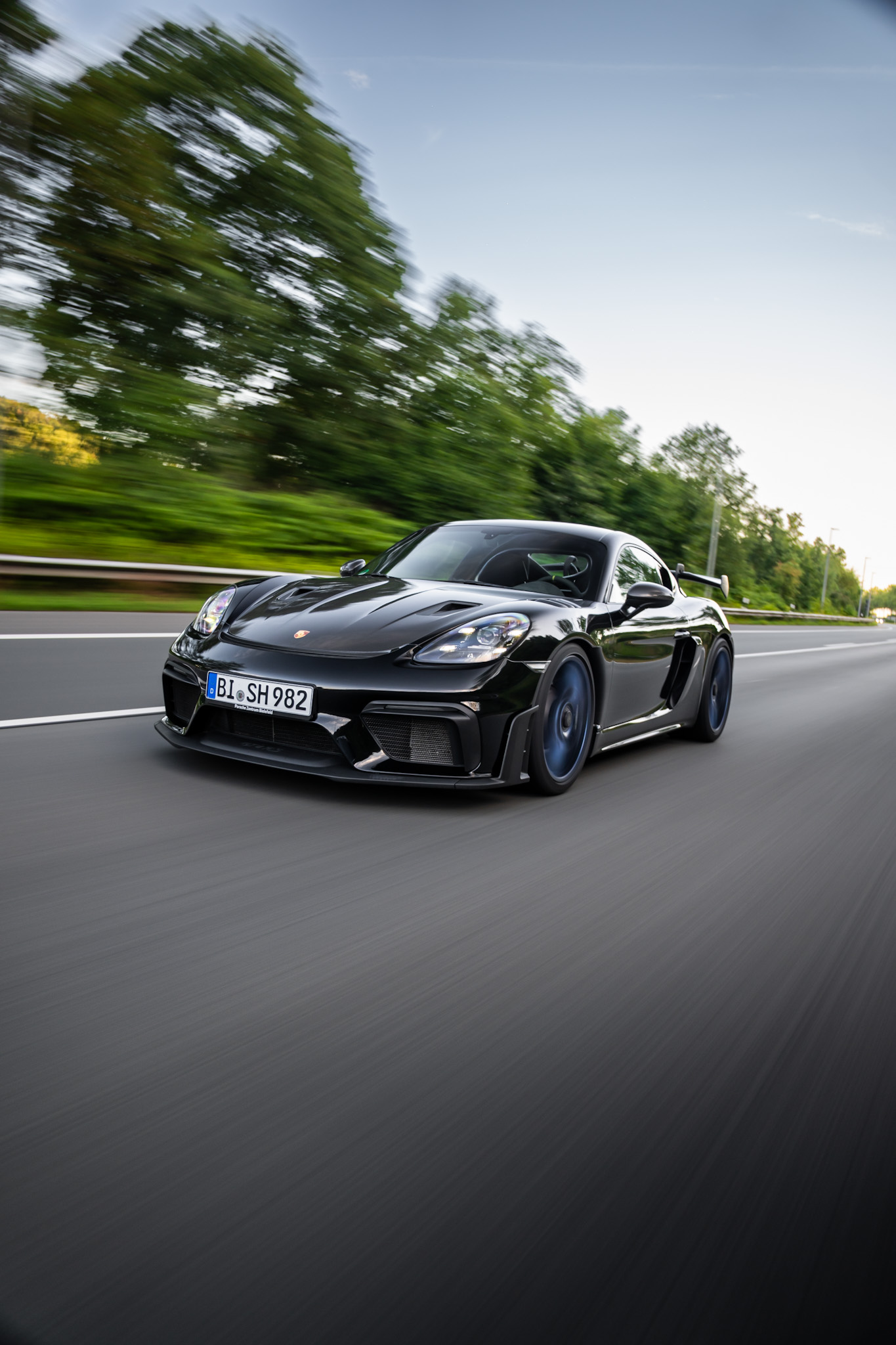 Porsche GT4 RS Rollingshot Sportwagen Heienbrok